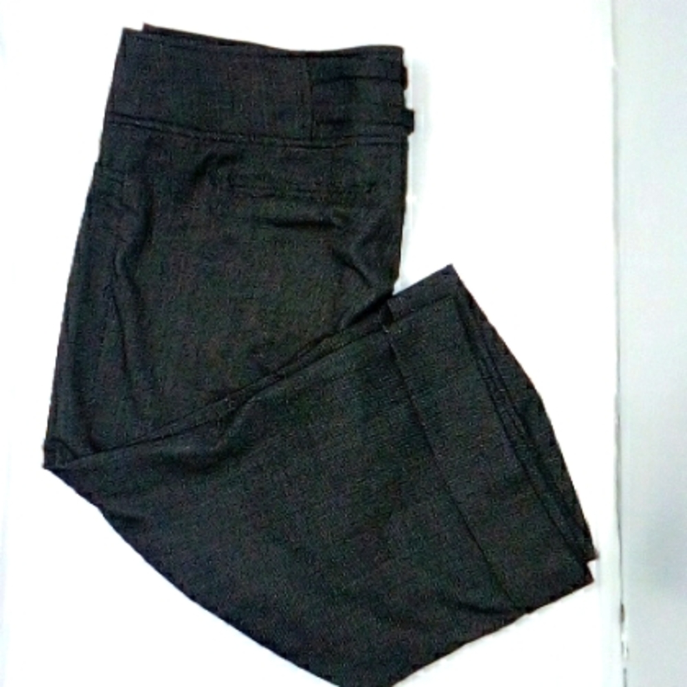 Dynamite vintage grey cuffed straight leg capris